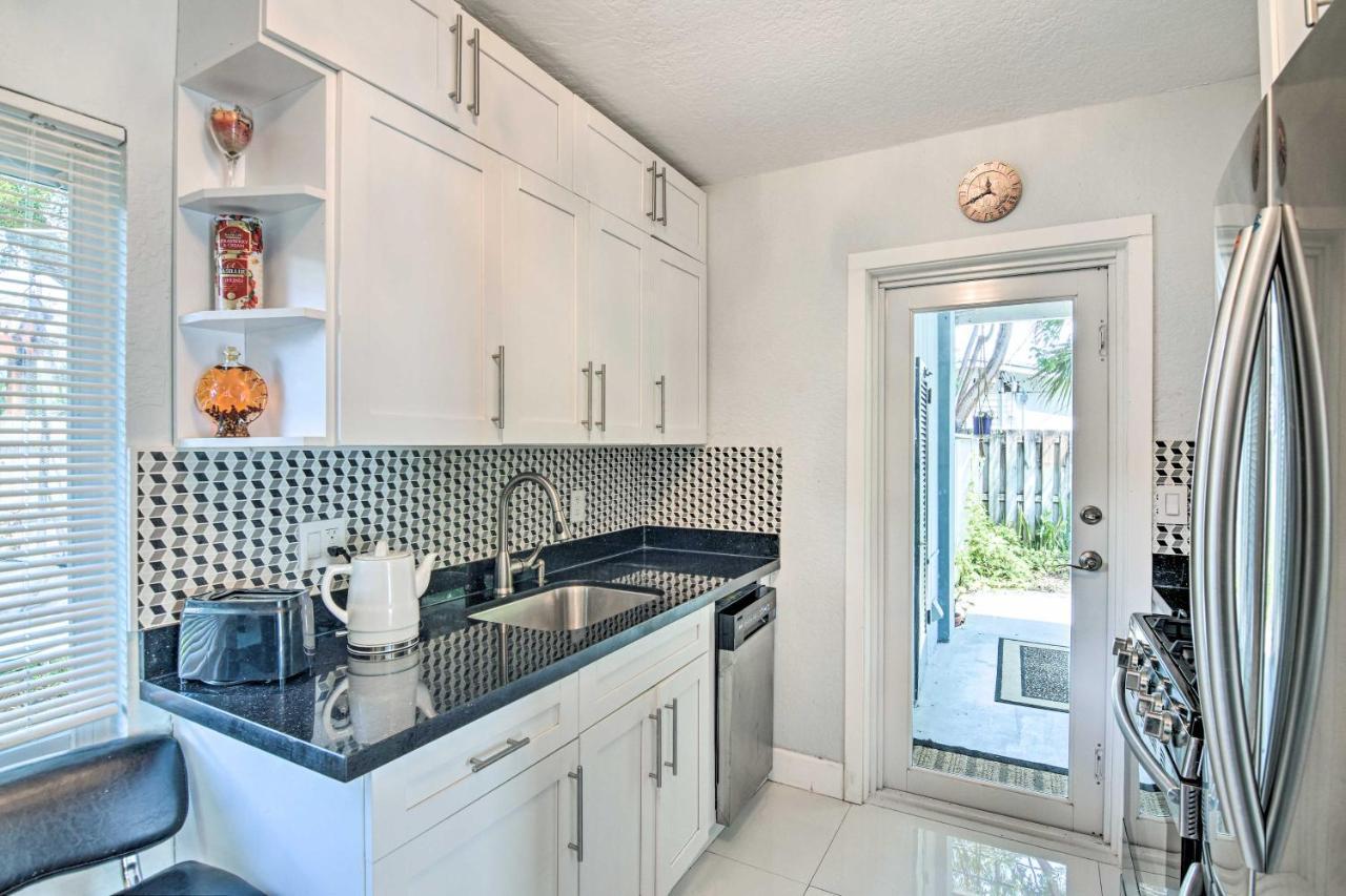 Shady And Eclectic Fort Lauderdale Dwelling With Yard! Extérieur photo